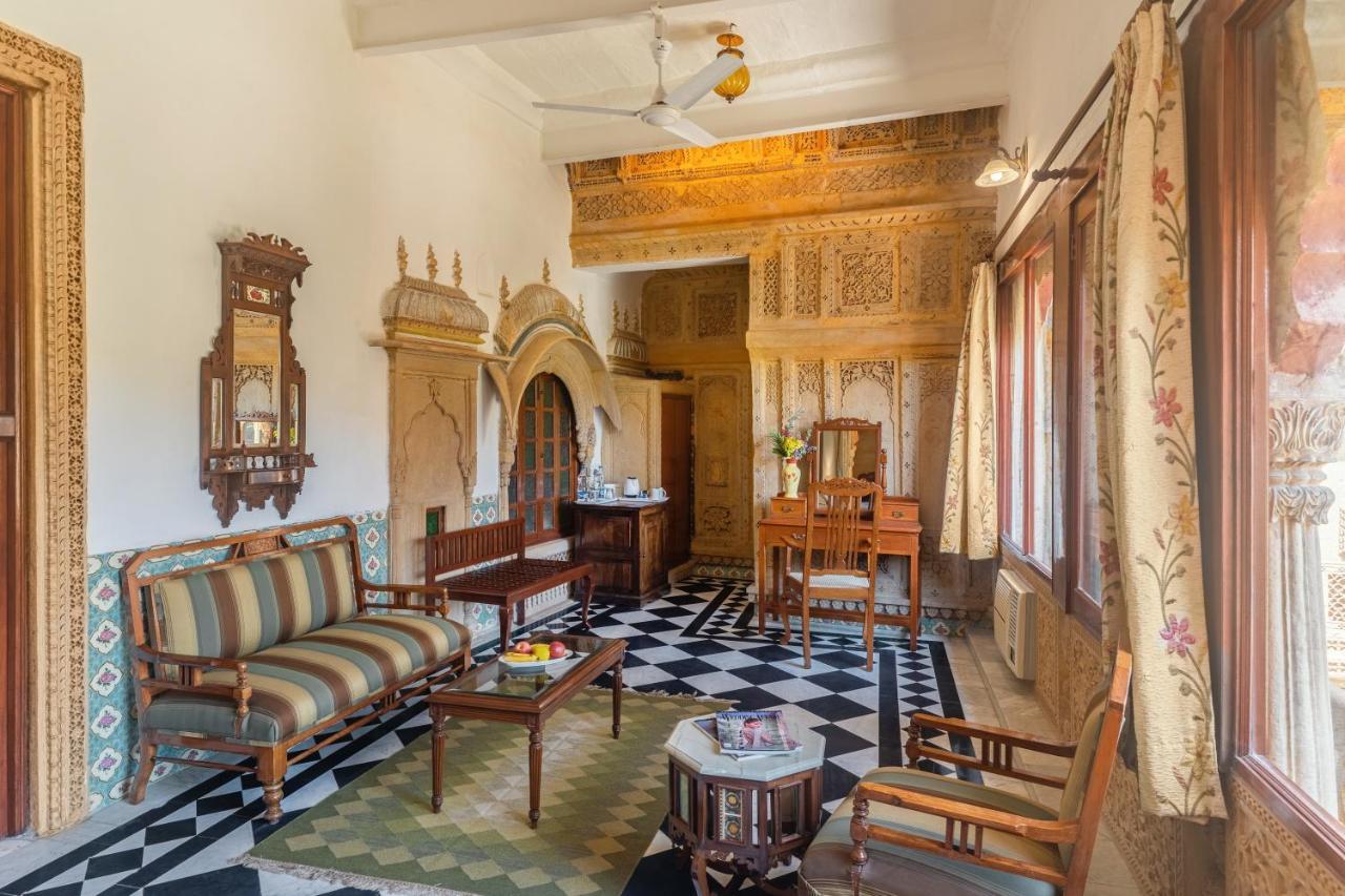 होटल Welcomheritage Mandir Palace 4*