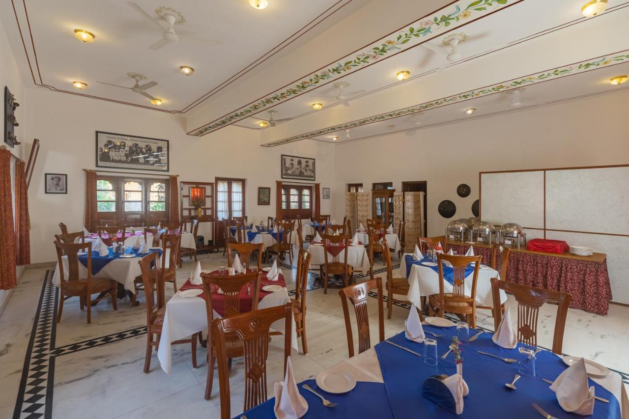 Welcomheritage Mandir Palace होटल