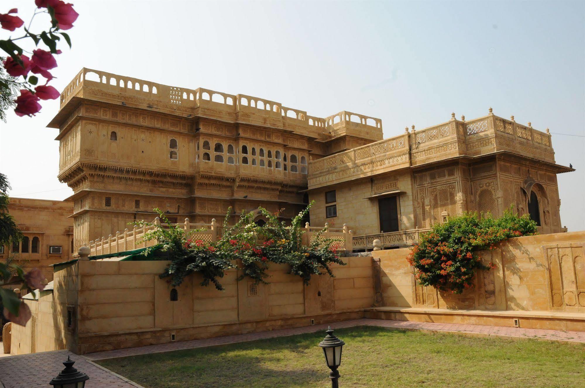 Welcomheritage Mandir Palace होटल